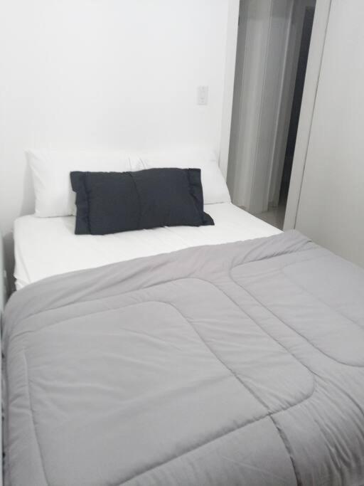 Apartamento Centralizado A Poucas Quadras Do Mar. Tramandaí Exterior foto
